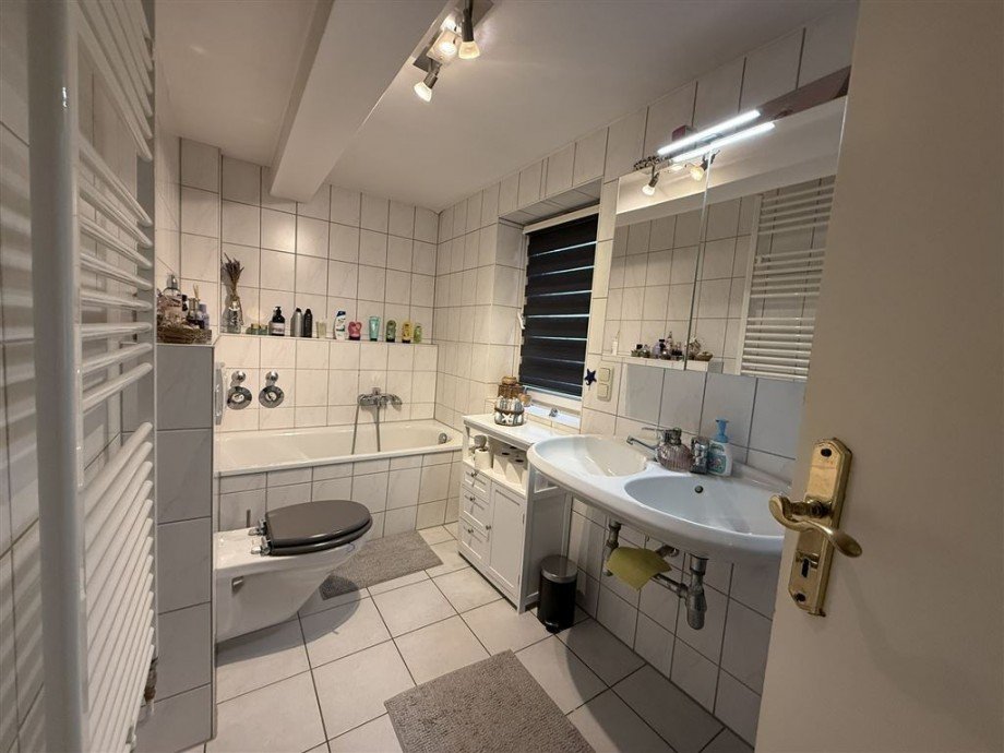 Bad Dachgeschosswohnung Eisenach , Th�r