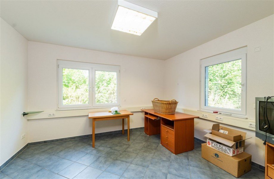 Einfamilienhaus - Zimmer Halle / Lager / Produktion Eisenach , Th�r