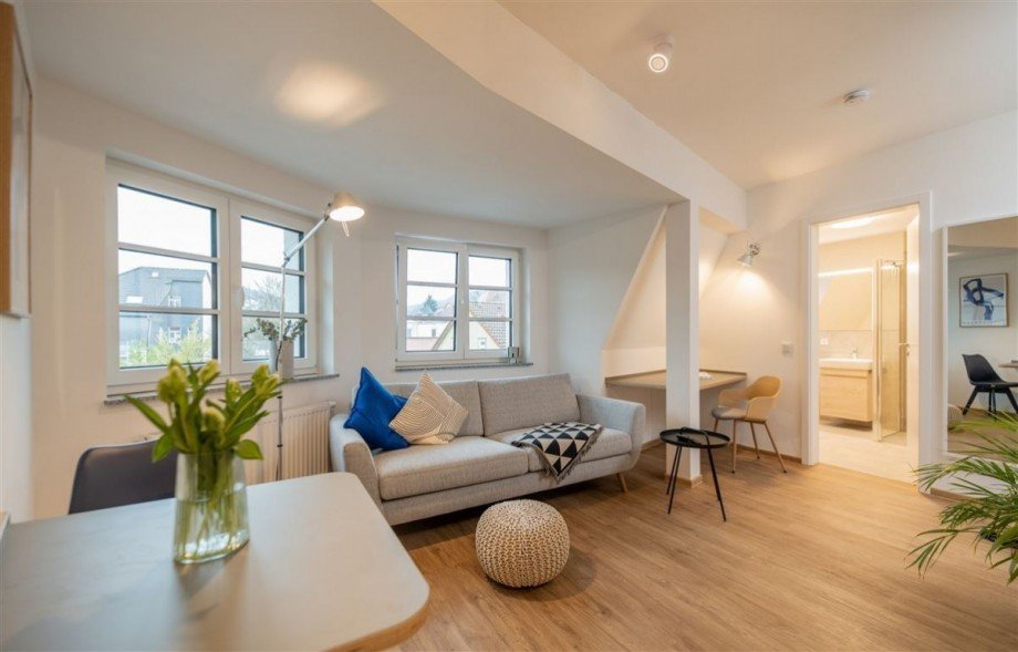 Wohnbereich Dachgeschosswohnung Eisenach , Th�r