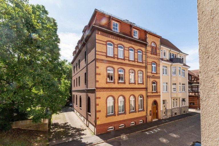 Nord-Ost-Ansicht Eisenach Mehrfamilienhaus Mehrfamilienhaus Eisenach-Zentrum | 8 Einheiten | ca. 793 m� | 6,3 % IST / 8,8 % SOLL