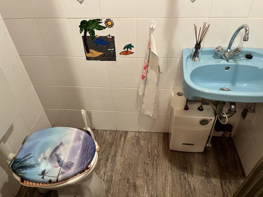 WC Doppelhaush�lfte Ruhla