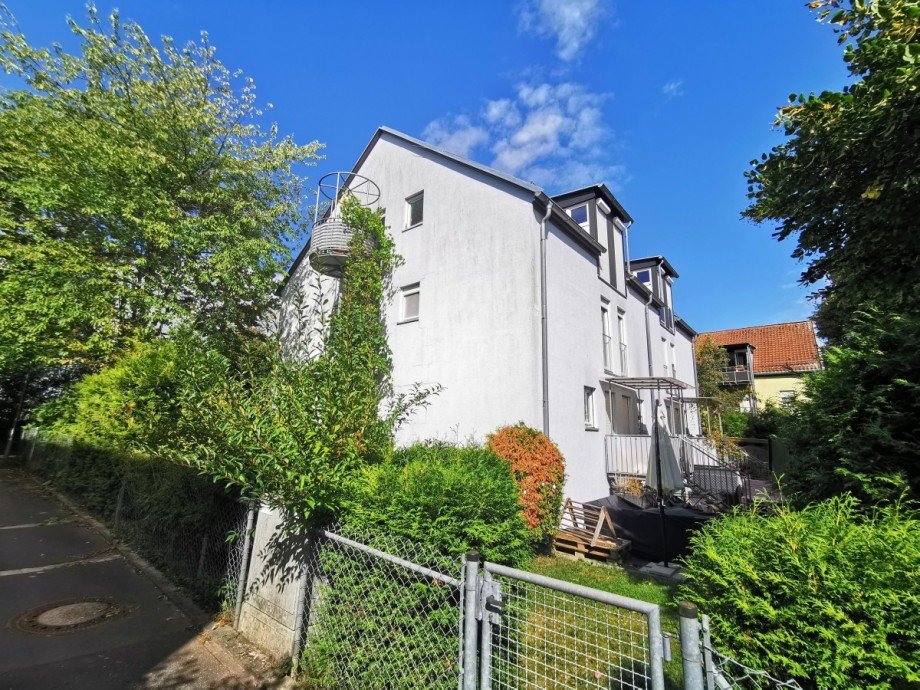 Hausr�ckseite S�d-West Mehrfamilienhaus Eisenach