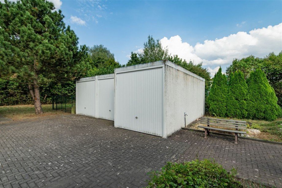 Gro�raum-Garagen Halle / Lager / Produktion Eisenach , Th�r