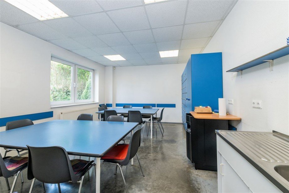 Pausenraum Halle / Lager / Produktion Eisenach , Th�r