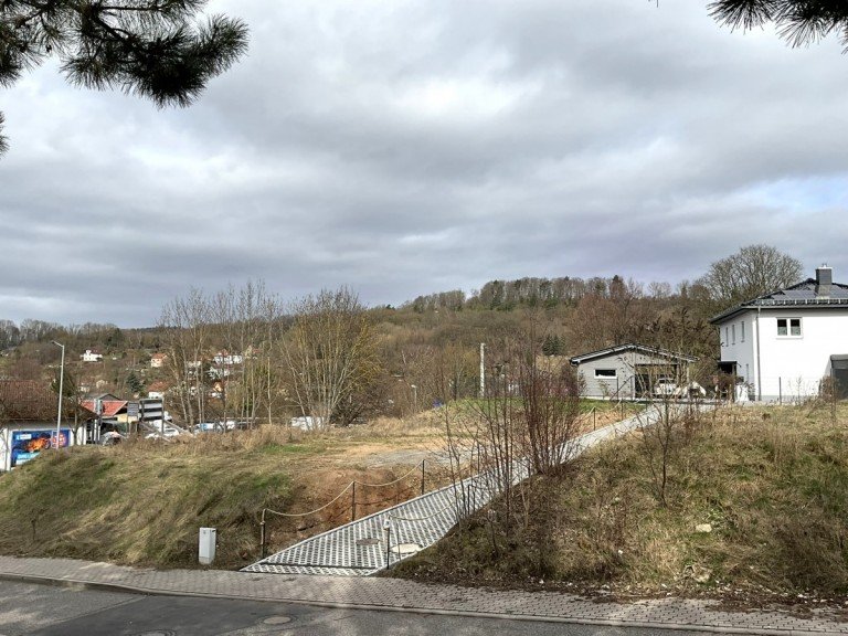 Blick von S�den Eisenach Wohngrundst�ck Attraktives Baugrundst�ck f�r ein Ein- oder Zweifamilienhaus in Eisenach