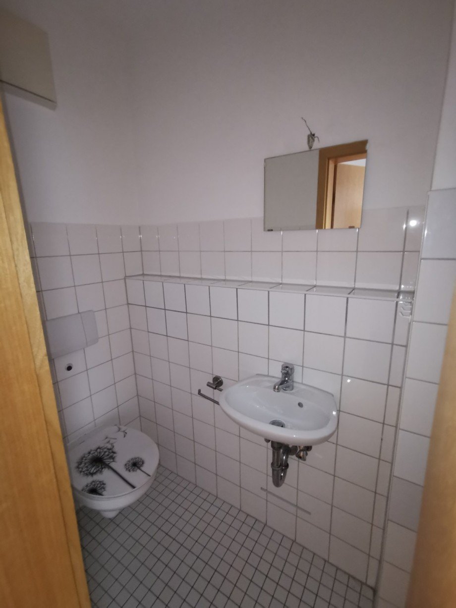 OG rechts - WC Mehrfamilienhaus Eisenach