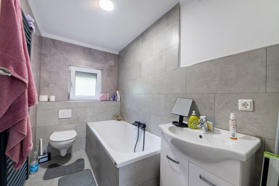 Bad mit Wanne Einfamilienhaus Eisenach