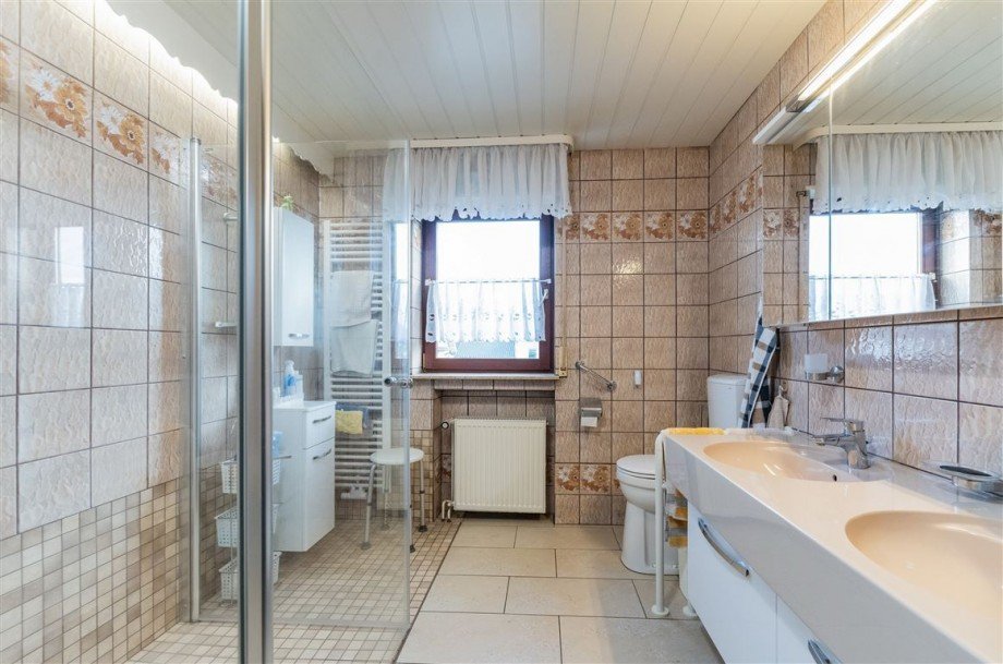Badezimmer OG Einfamilienhaus Heringen